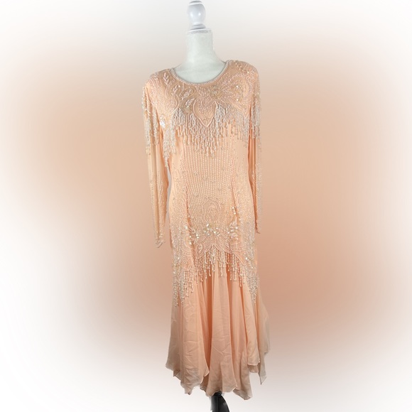 Sho Max Original Even Wedding Formal Gown - Picture 4 of 10